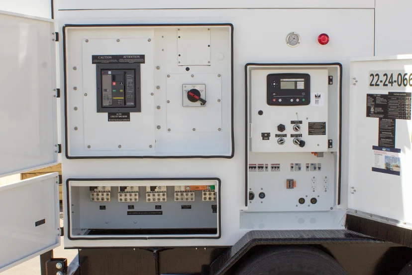 Electrical panels on a Mesa C&I 390kW generator